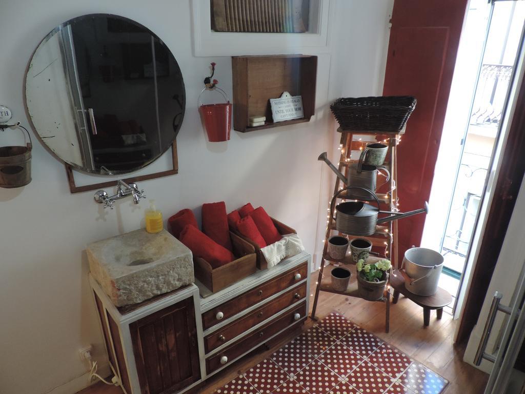 Bica Housevintage Lägenhet Lisboa Exteriör bild